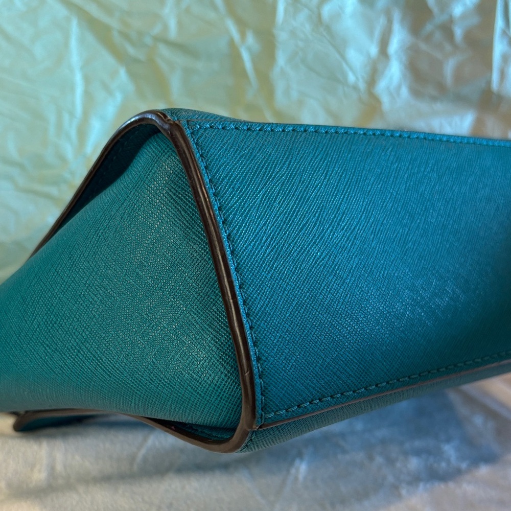 Michael Kors Teal Saffiano Leather Selma Med. Crossbody Bag. 30T3SLMM2L ID nu - Picture 12 of 17